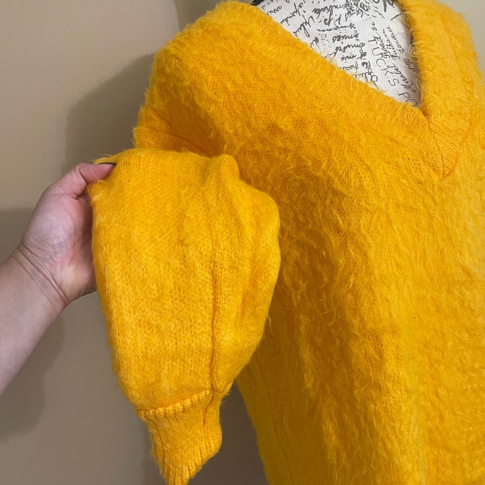 BP Sweater - Picture 4 of 11